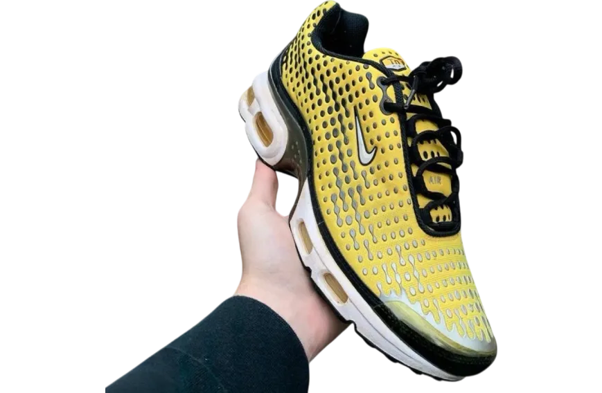 nike air max plus vii varsity maize
