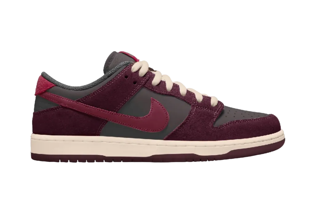 riot skateshop x nike sb dunk low