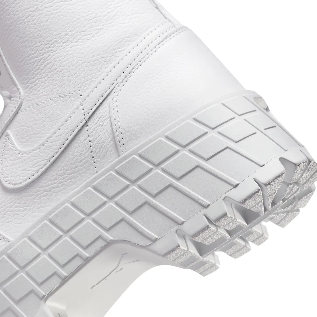 Air Jordan 1 Brooklyn WMNS Triple White 6