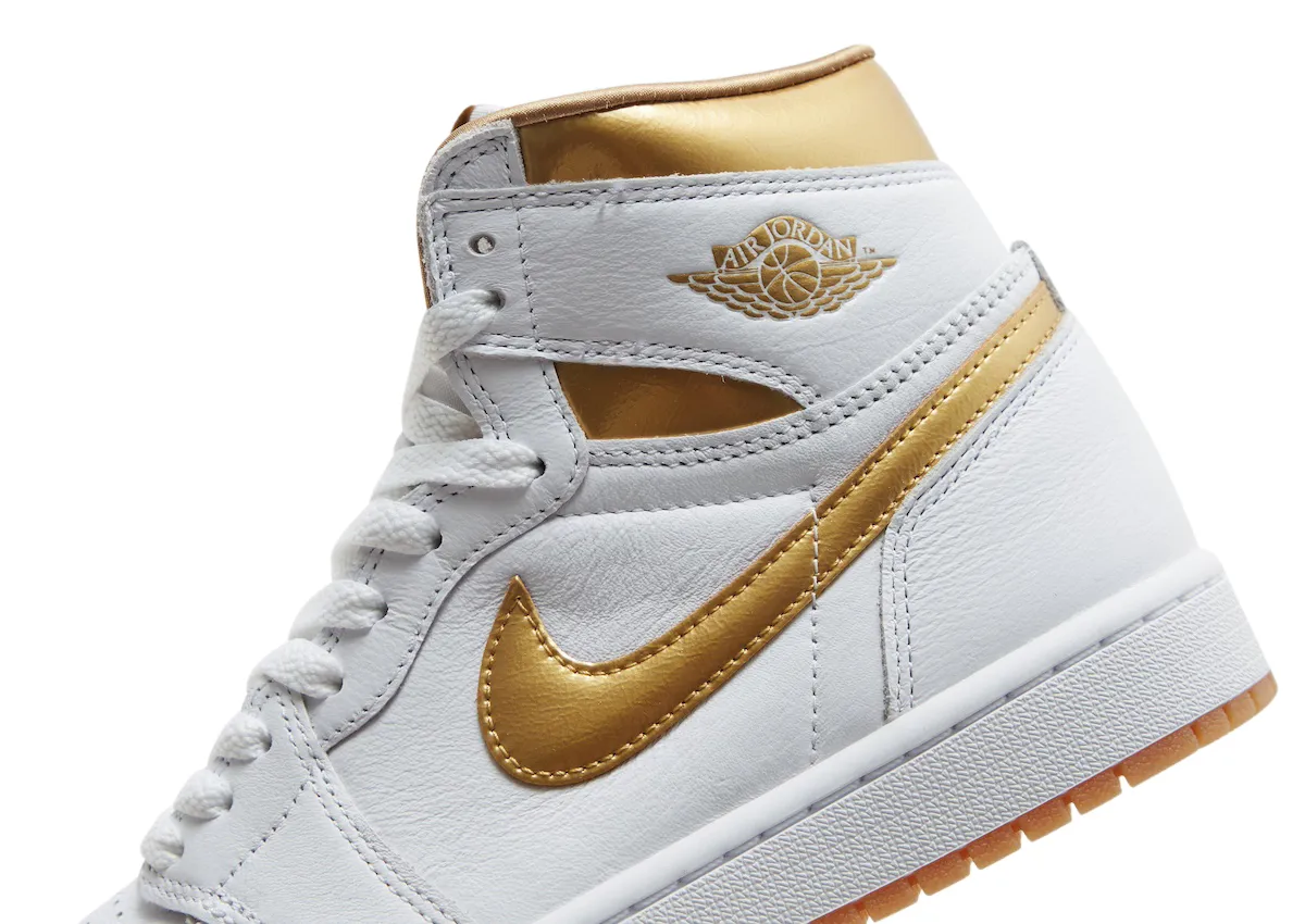 Air Jordan 1 High OG WMNS Metallic Gold 4