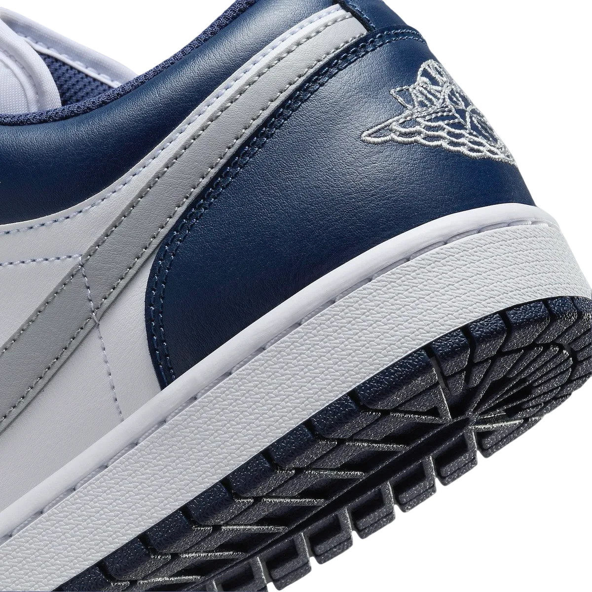 Air Jordan 1 Low Midnight Navy 6