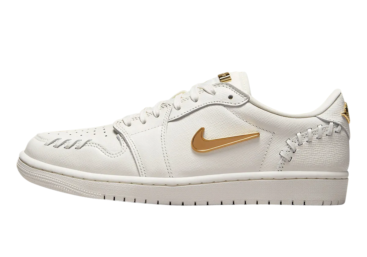 Air Jordan 1 Low WMNS Method of Make White Metallic Gold gold