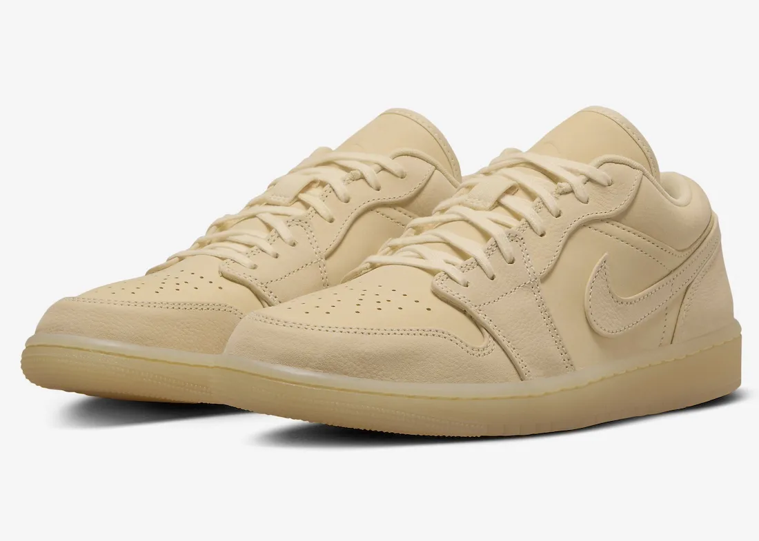 Air Jordan 1 Low WMNS Pale Vanilla 0