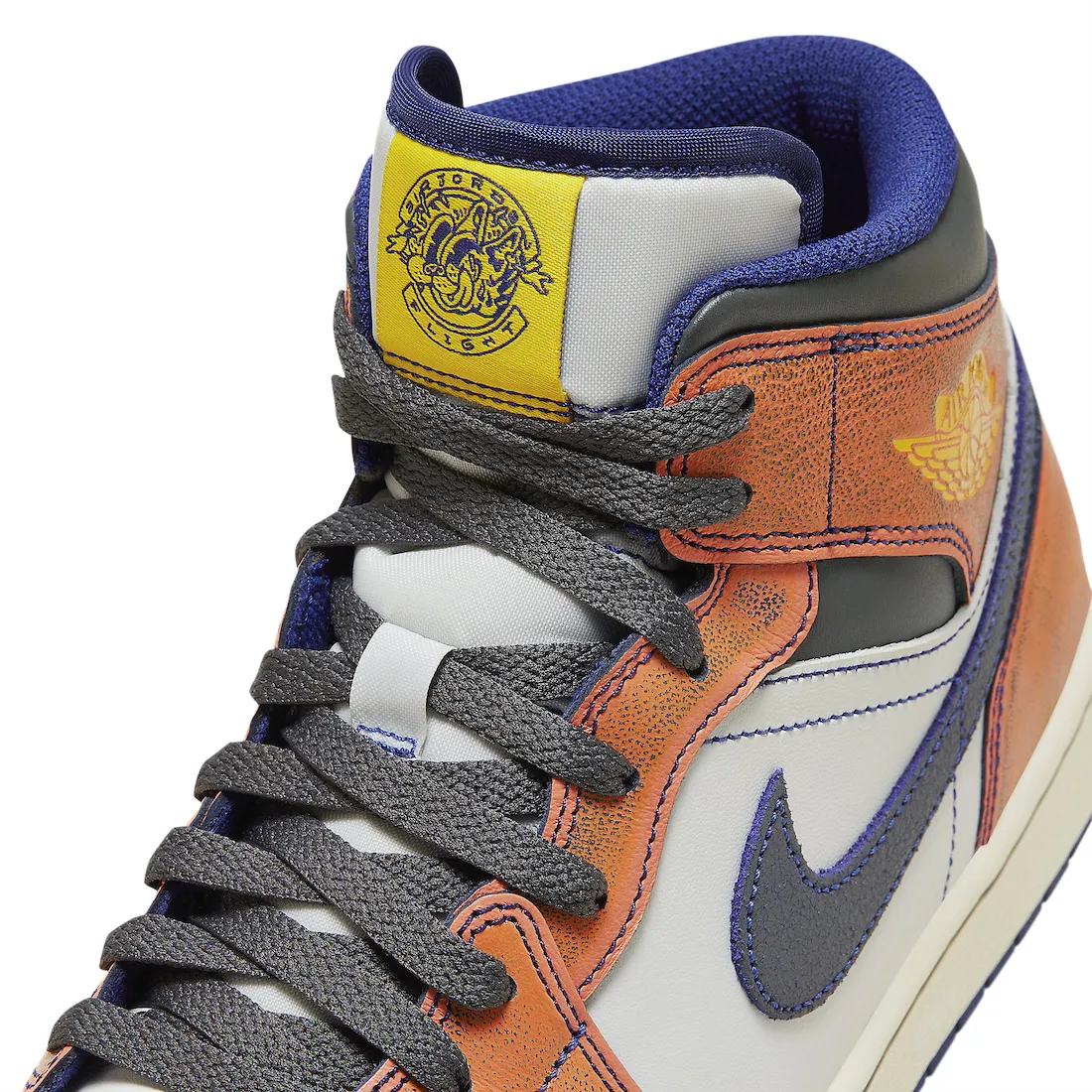 Air Jordan 1 Mid SE Flight Vintage 5