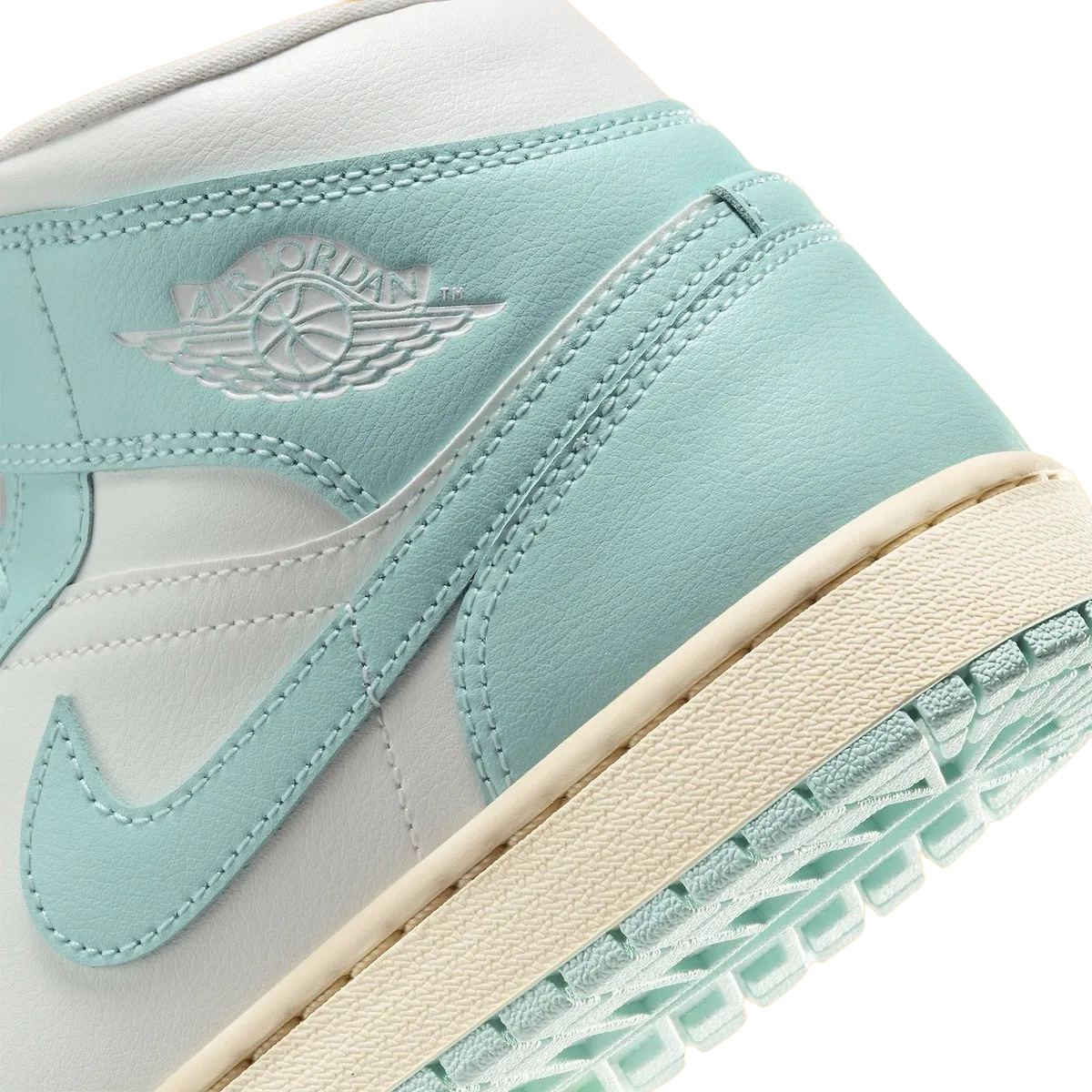 Air Jordan 1 Mid WMNS Light Dew 6