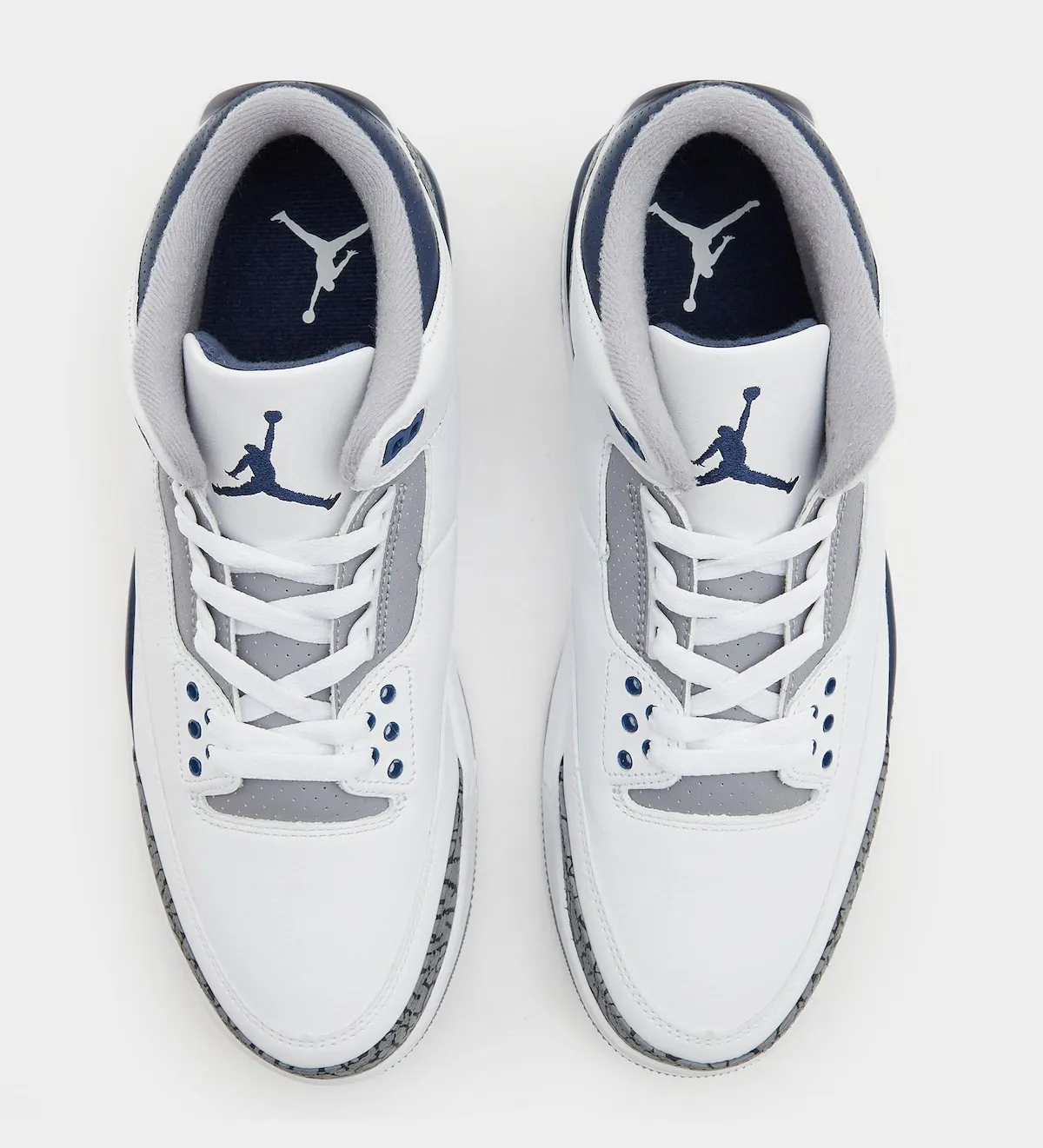 Air Jordan 3 Midnight Navy 1