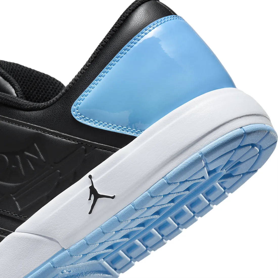 Jordan Nu Retro 1 Low Patent UNC 6