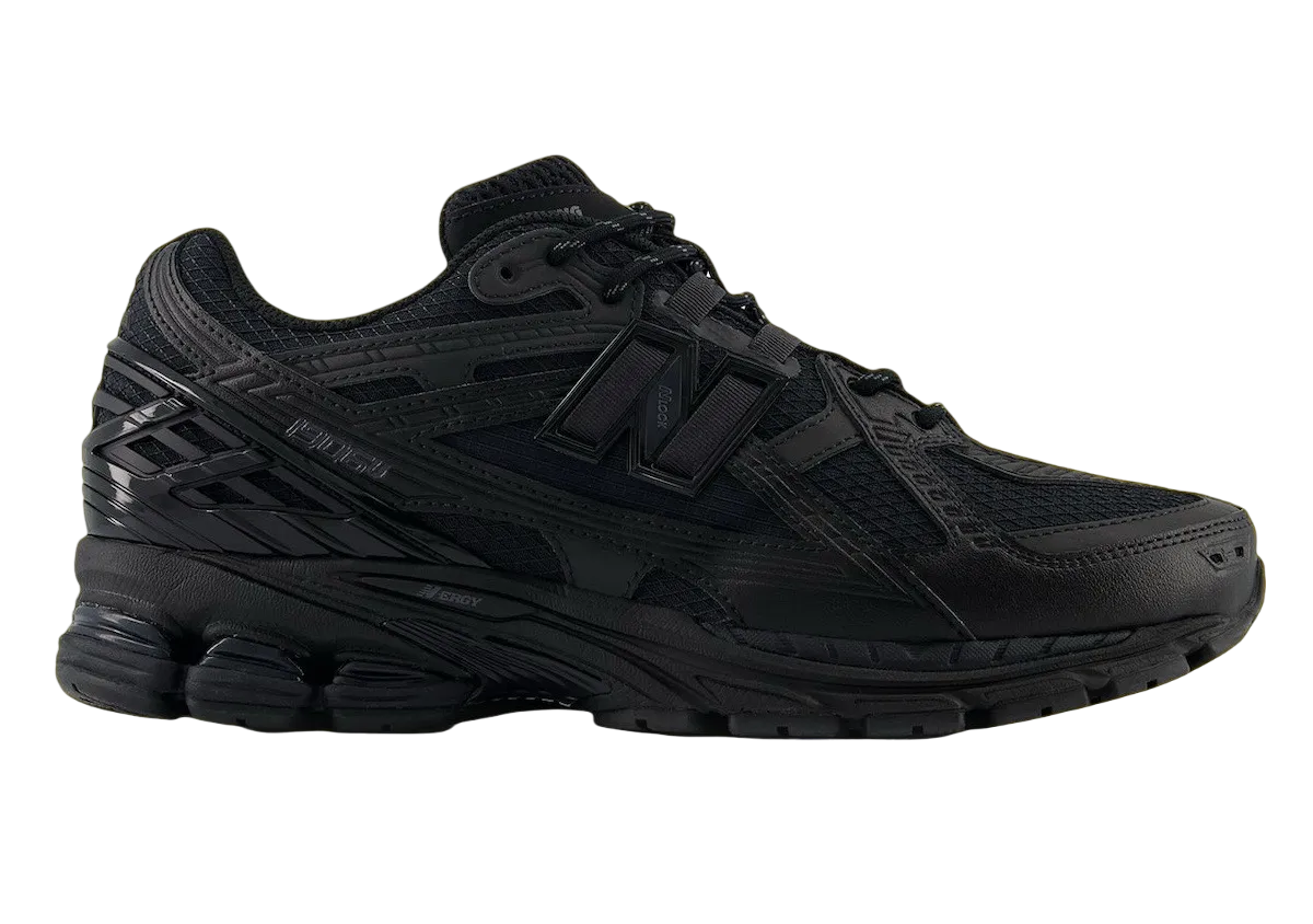 New Balance 1906U Triple Black black