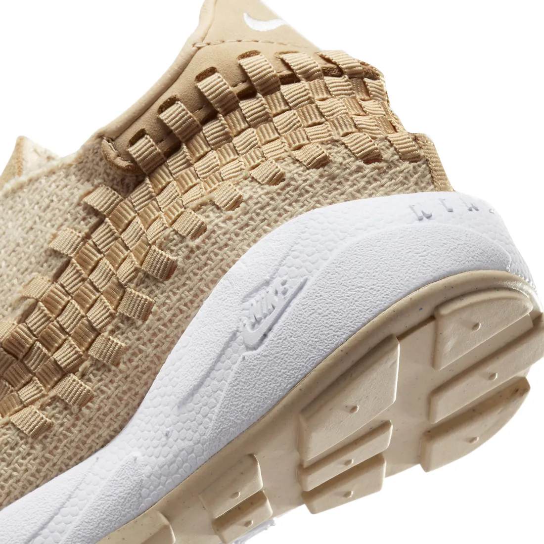 Nike Air Footscape Woven Sesame 6