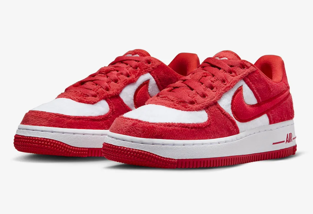 Nike Air Force 1 Low GS Valentine’s Day 2024 0