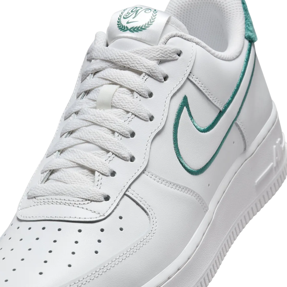 Nike Air Force 1 Low Resort & Sport 5