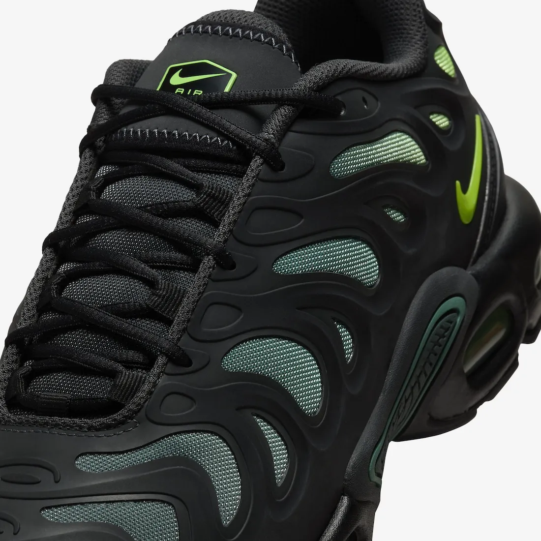 Nike Air Max Plus Drift Black Vintage Green 5