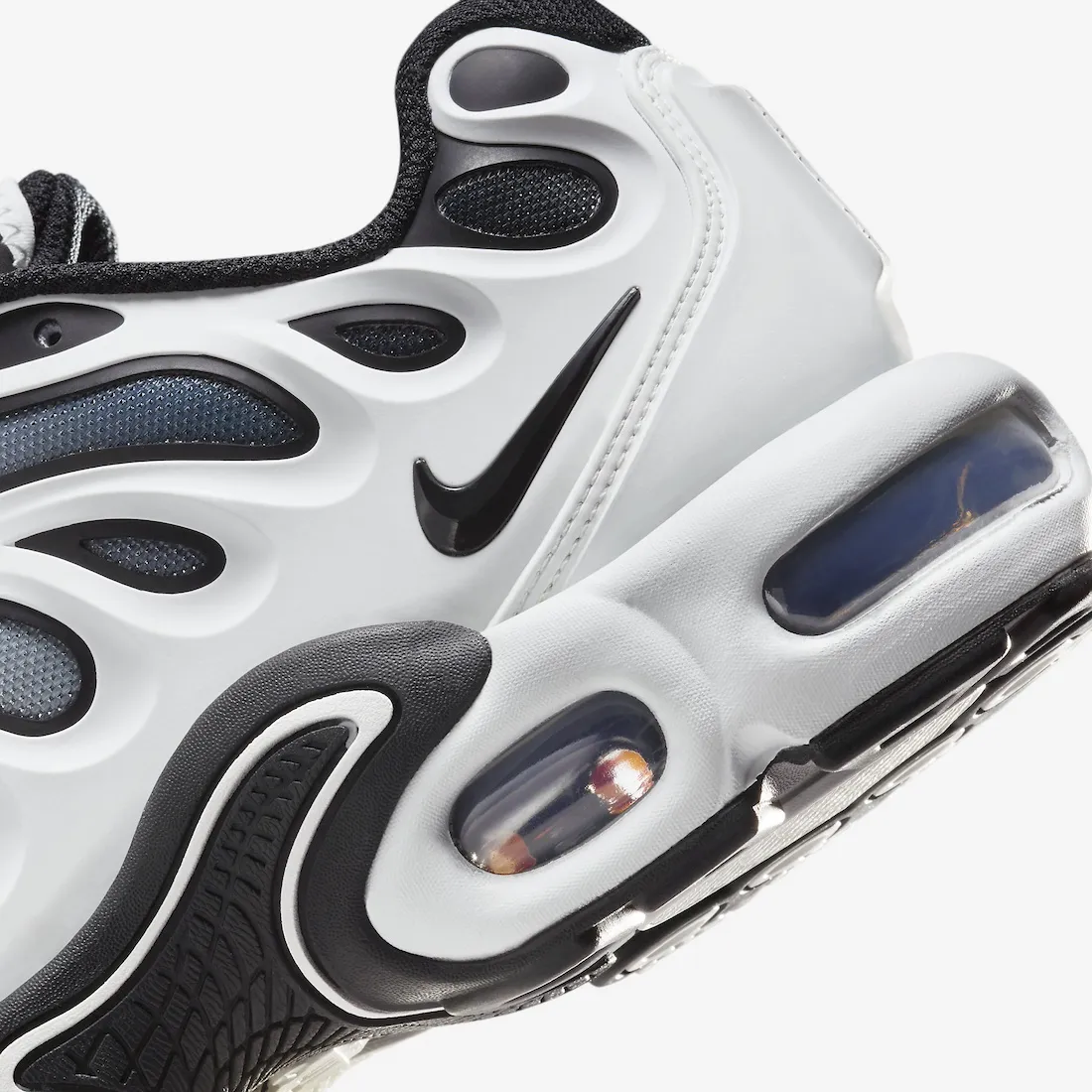 Nike Air Max Plus Drift White Black 6