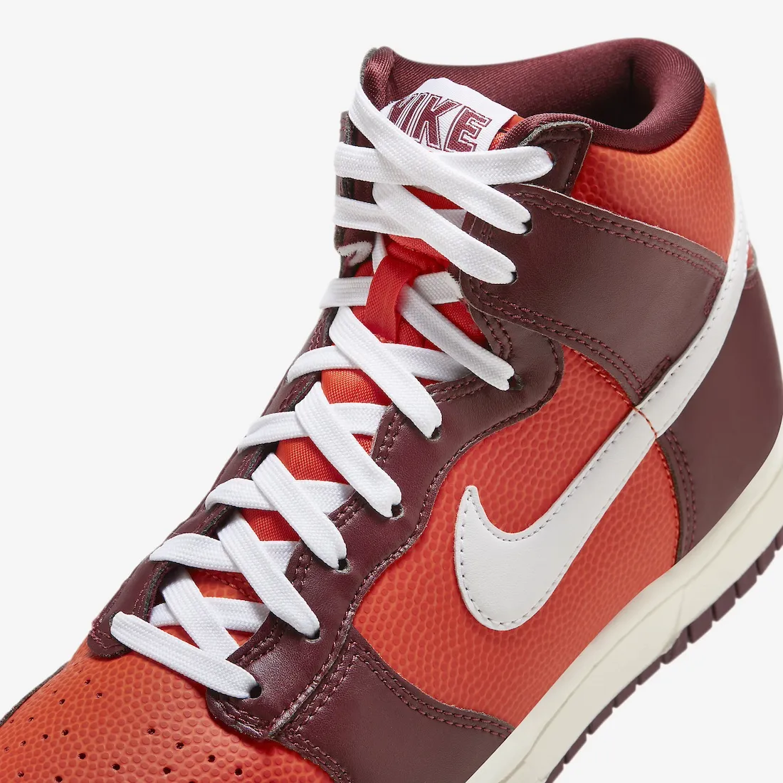 Nike Dunk High WMNS Be True To Her School 5