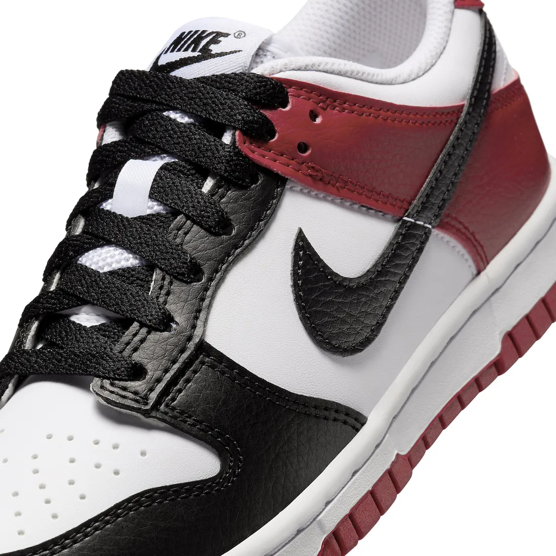 Nike Dunk Low GS Black Toe 5