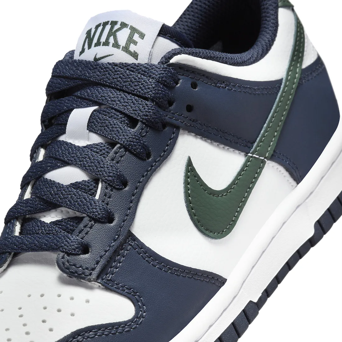 Nike Dunk Low GS Obsidian Vintage Green 5