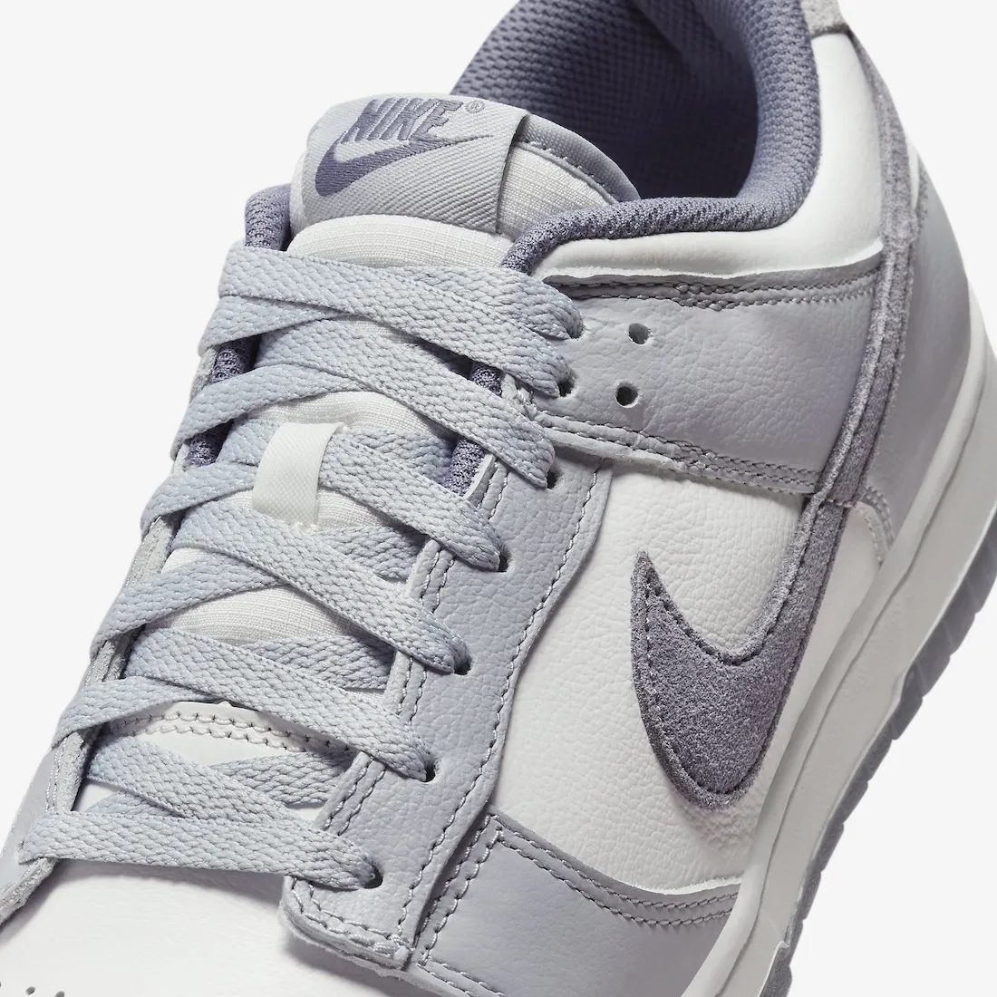 Nike Dunk Low Light Carbon 5