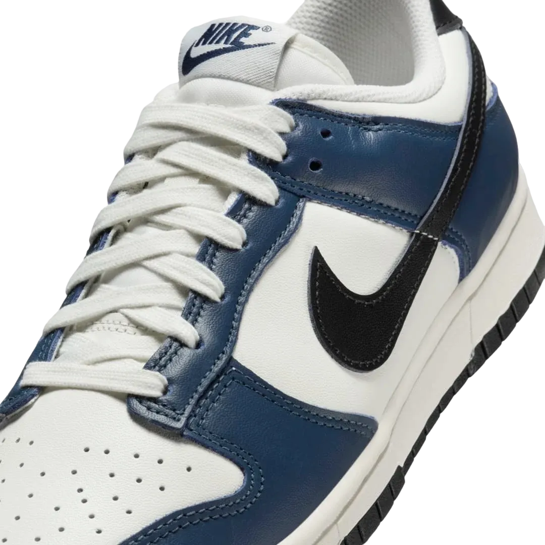 Nike Dunk Low Midnight Navy 4