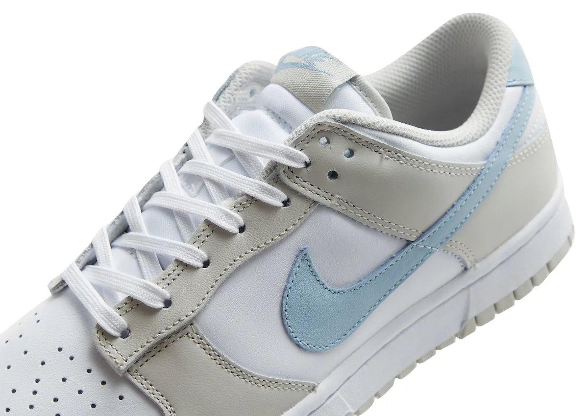 Nike Dunk Low WMNS Light Bone Light Armory Blue 4