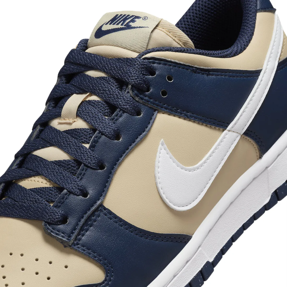 Nike Dunk Low WMNS Next Nature Midnight Navy Team Gold 5