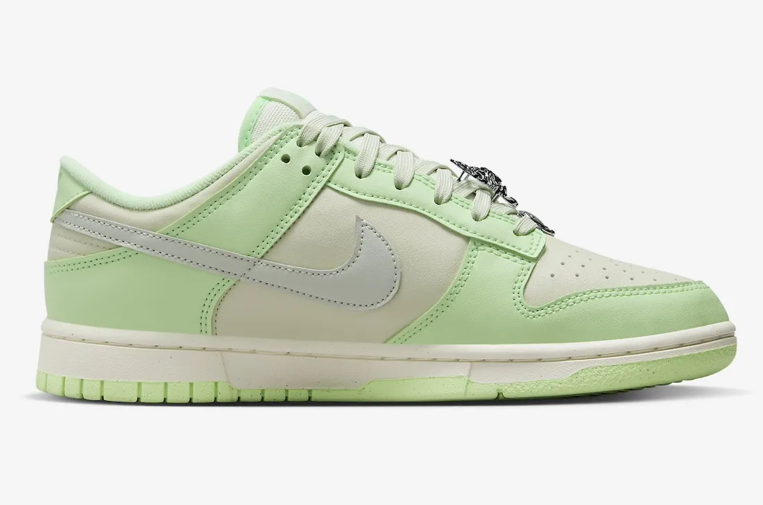 Nike Dunk Low WMNS Next Nature Sea Glass 1