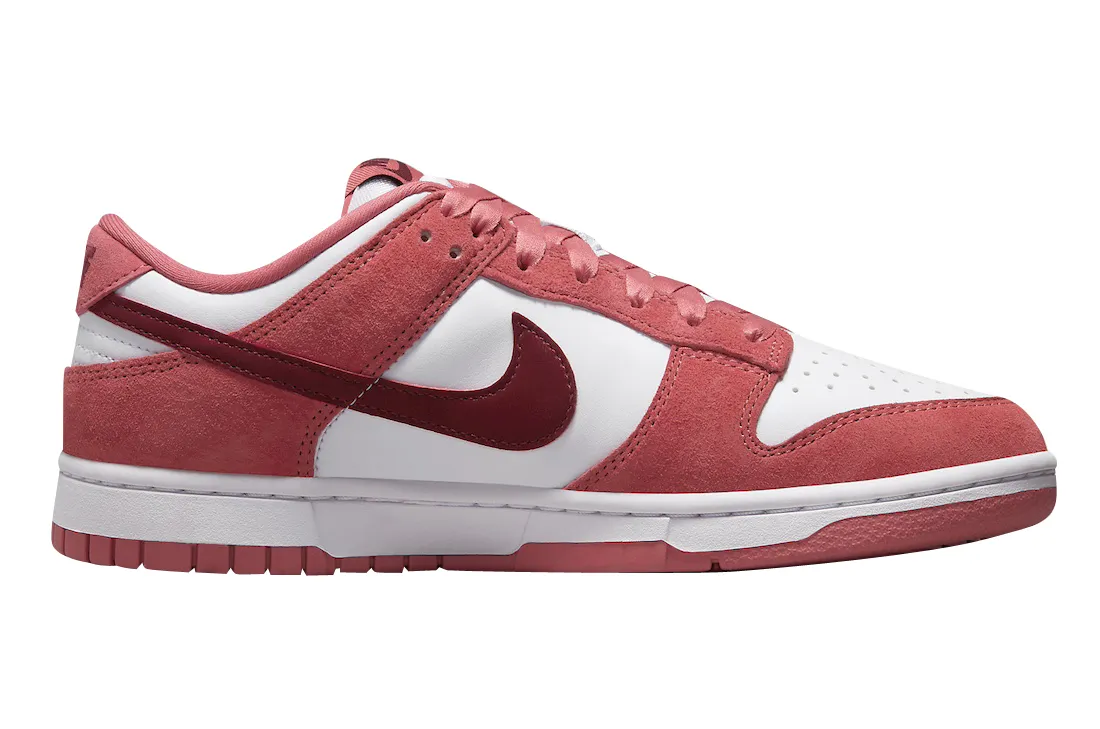 Nike Dunk Low WMNS Valentine’s Day 1