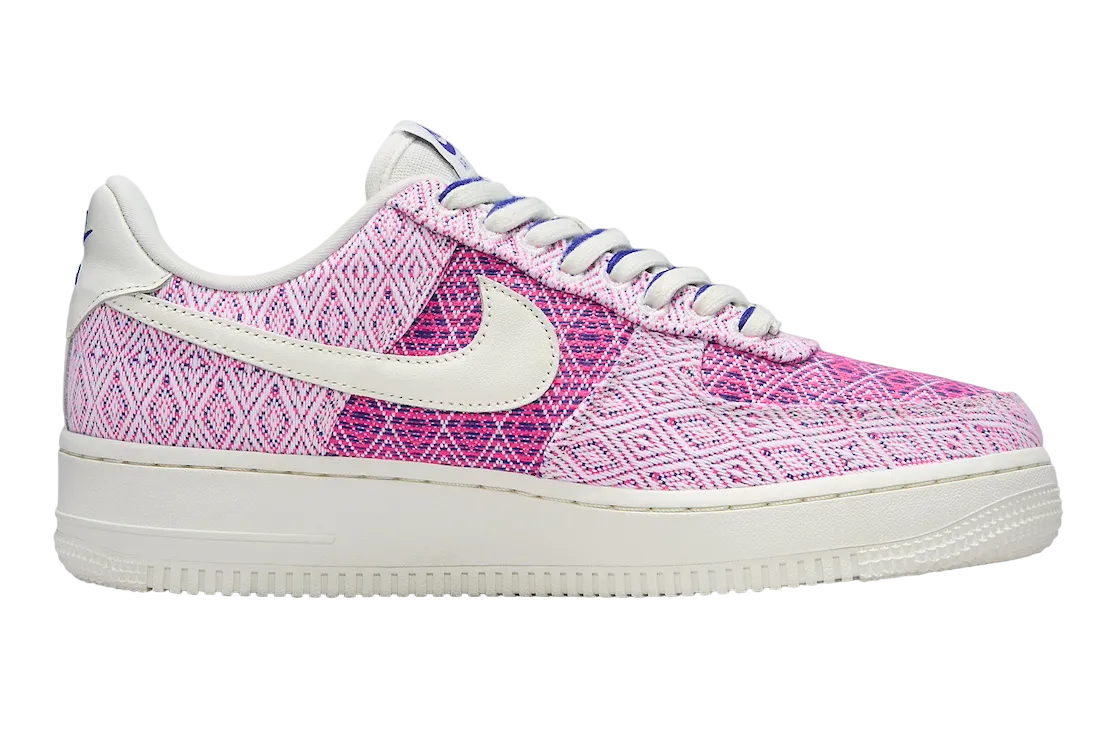 Nike WMNS Air Force 1 Low Woven Together 1