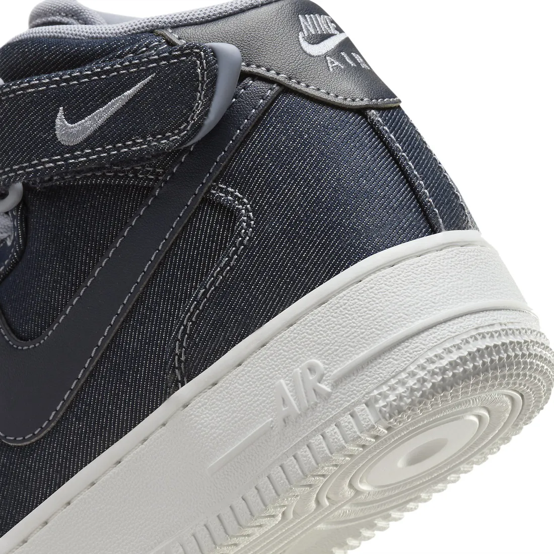 Nike WMNS Air Force 1 Mid Denim 6