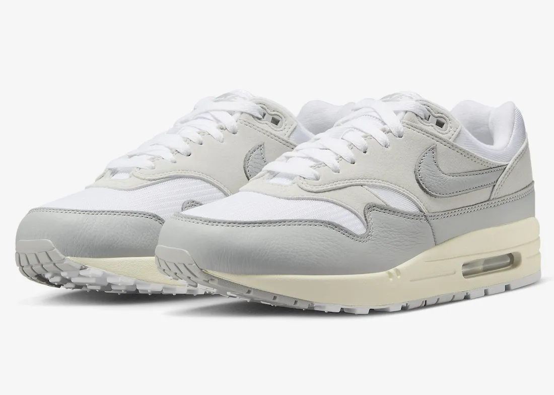 Nike WMNS Air Max 1 87 Pure Platinum 0