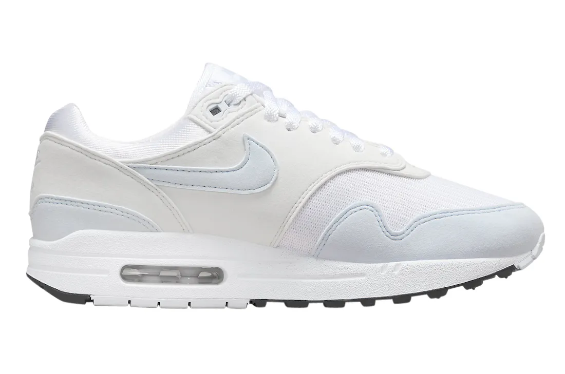 Nike WMNS Air Max 1 Football Grey 1