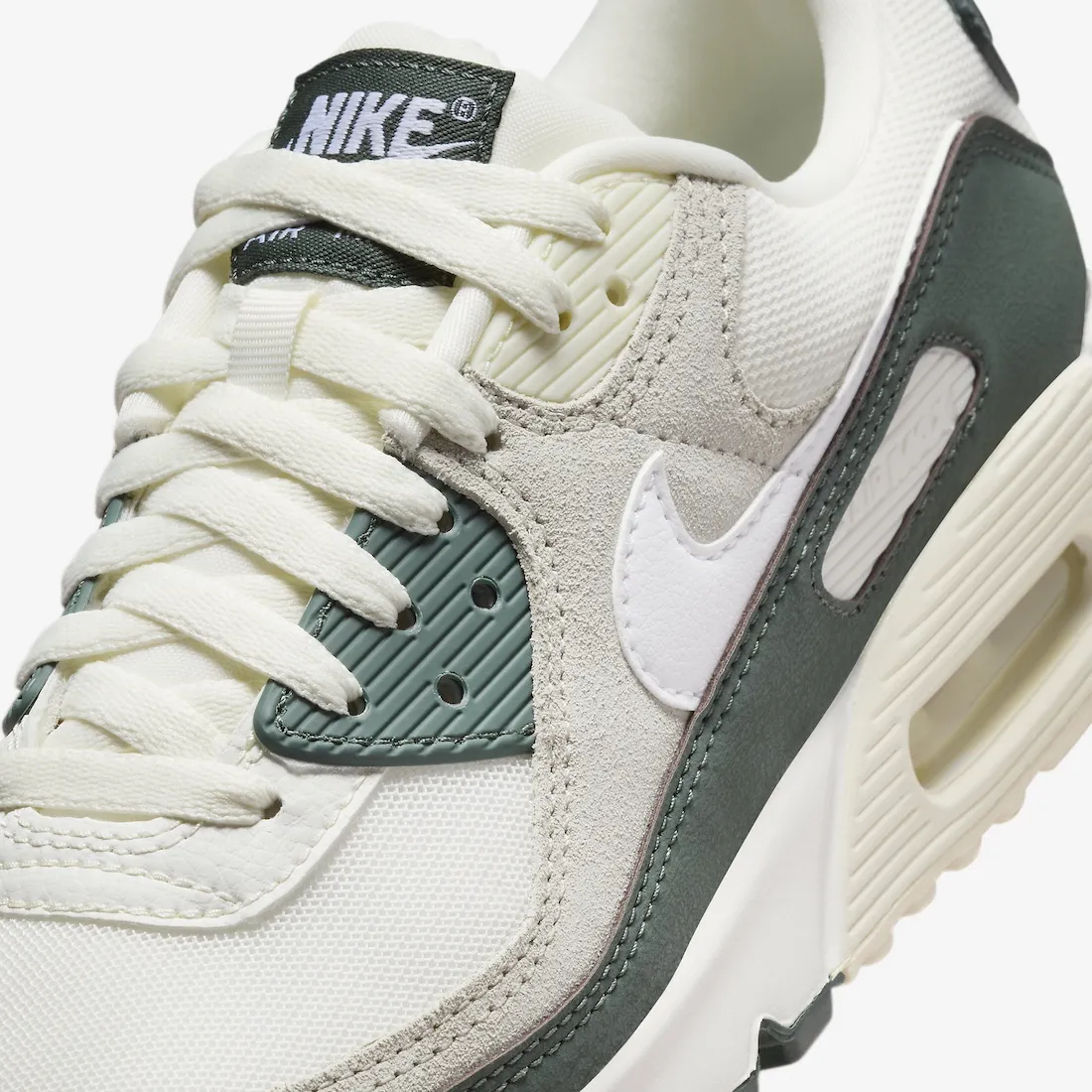 Nike WMNS Air Max 90 Vintage Green 6