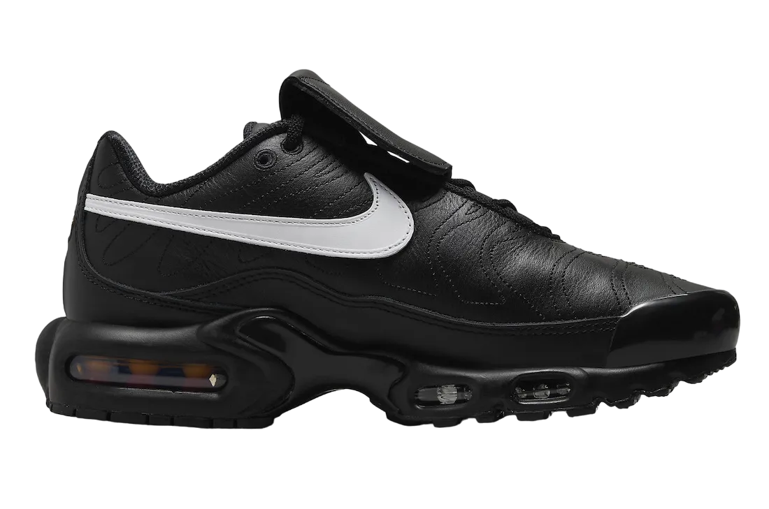 Nike WMNS Air Max Plus Tiempo Black White 1