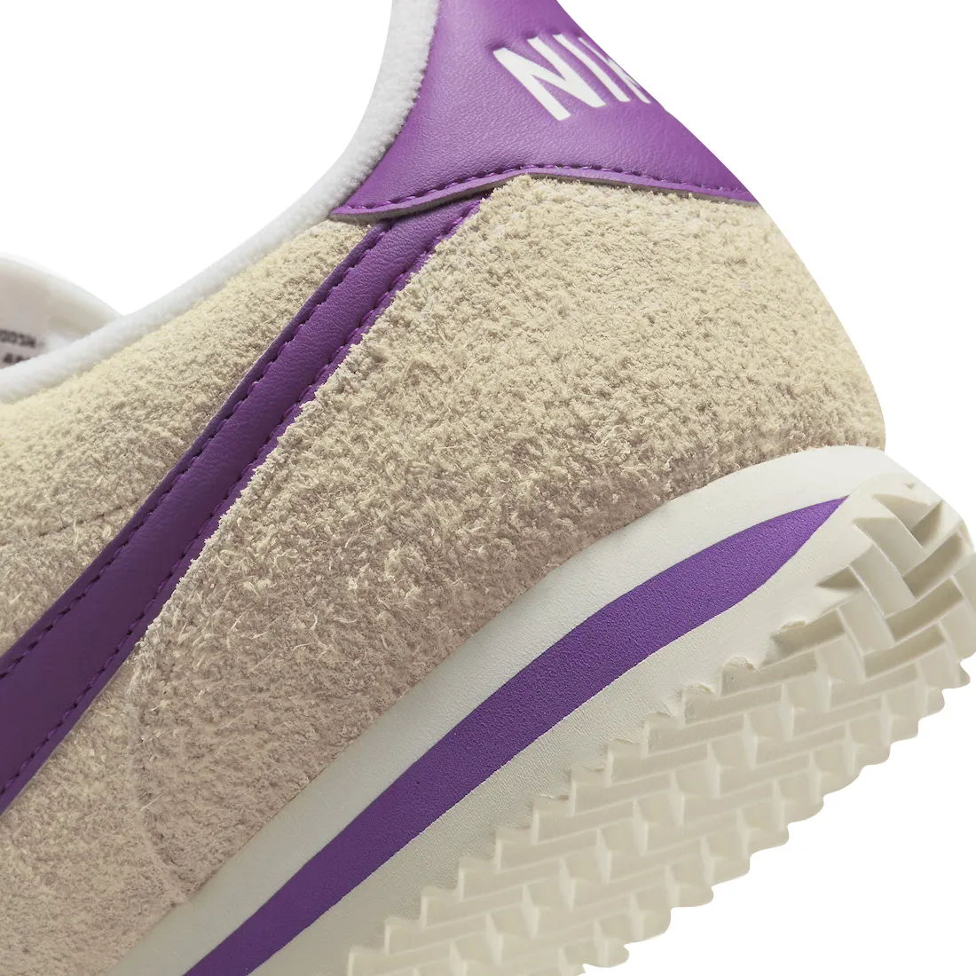 Nike WMNS Cortez Vintage Muslin Suede 6