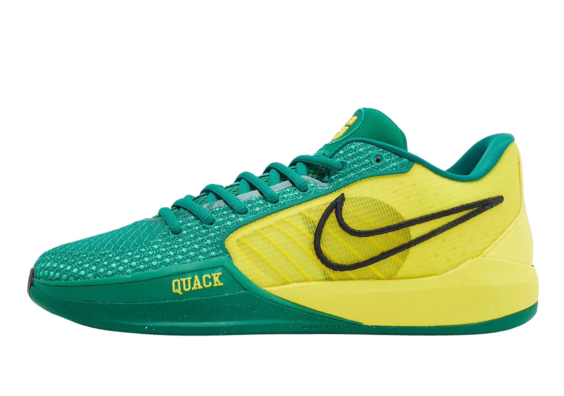 Nike WMNS Sabrina 1 Oregon Ducks ducks