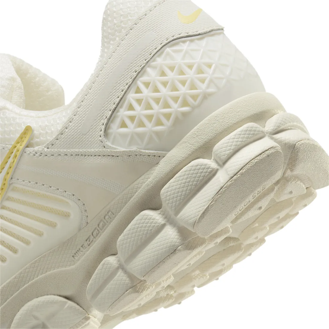 Nike WMNS Zoom Vomero 5 Sail Soft Yellow 5