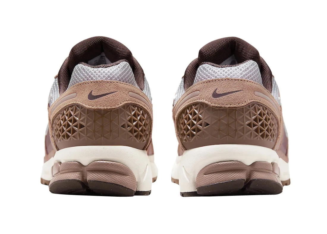 Nike Zoom Vomero 5 Dusted Clay 3