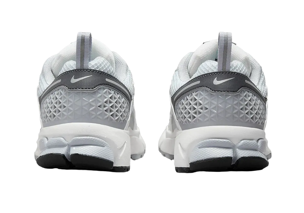 Nike Zoom Vomero 5 GS Grey White 3