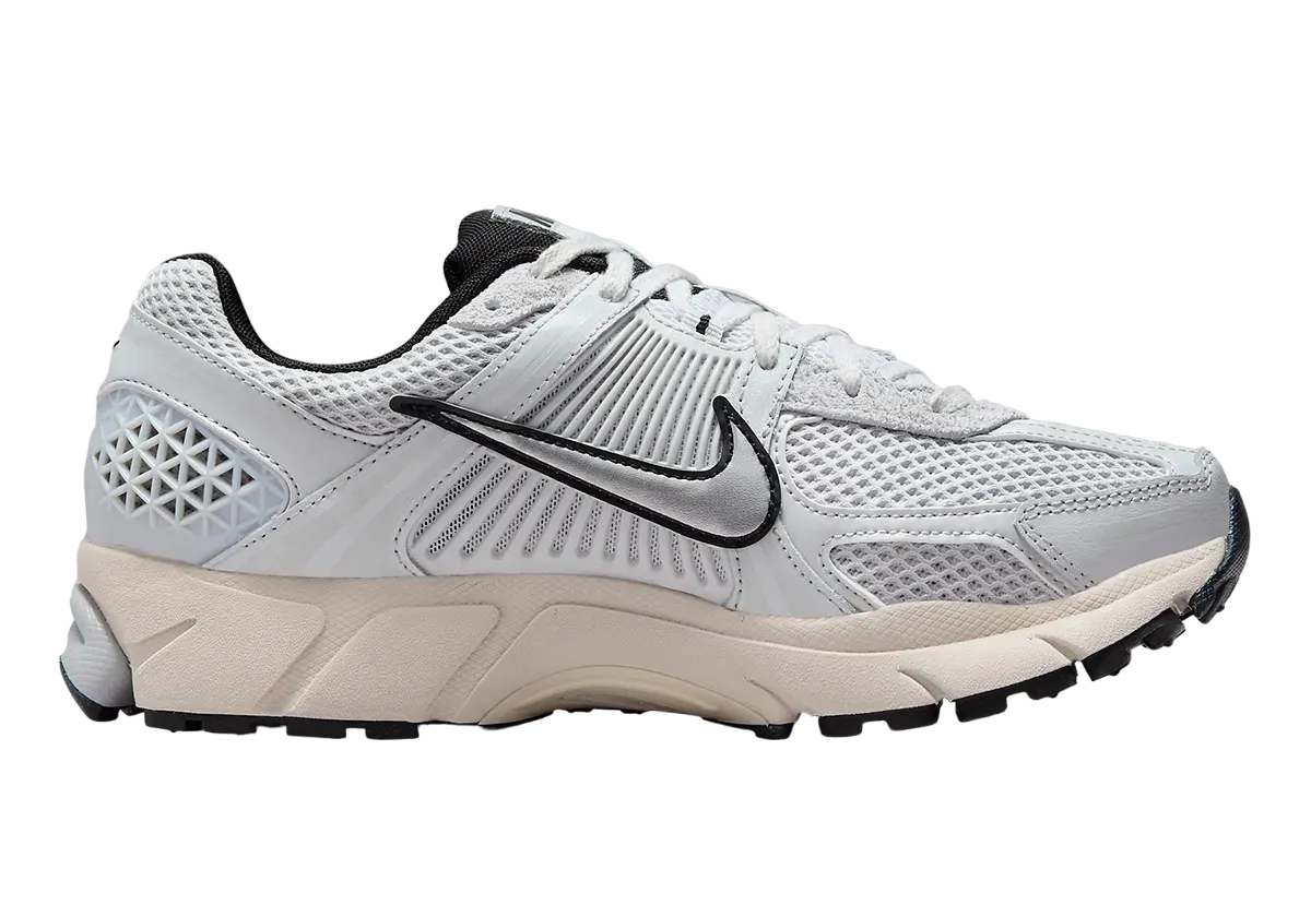 Nike Zoom Vomero 5 Pure Platinum Light Orewood Brown 1