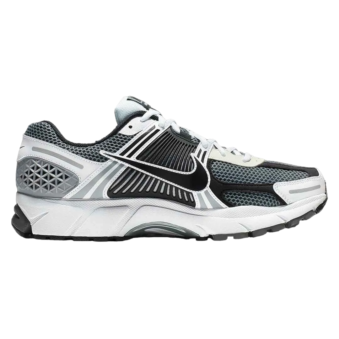 Nike Zoom Vomero 5 SE SP Dark Grey 2