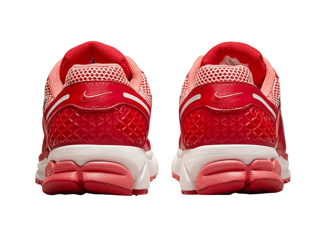 Nike Zoom Vomero 5 University Red 3