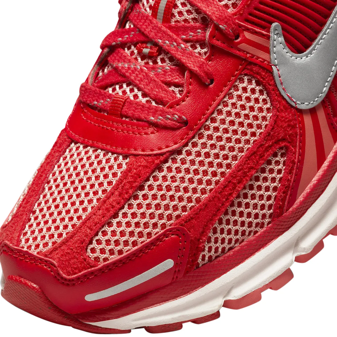 Nike Zoom Vomero 5 University Red 5