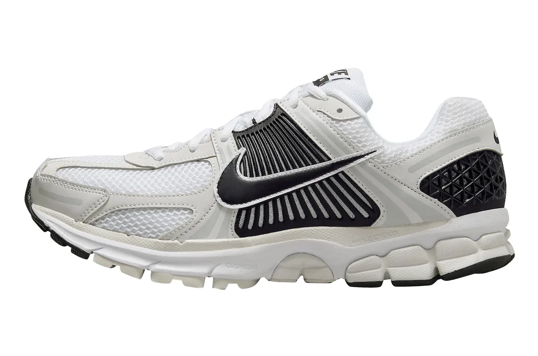 Nike Zoom Vomero 5 White Black black