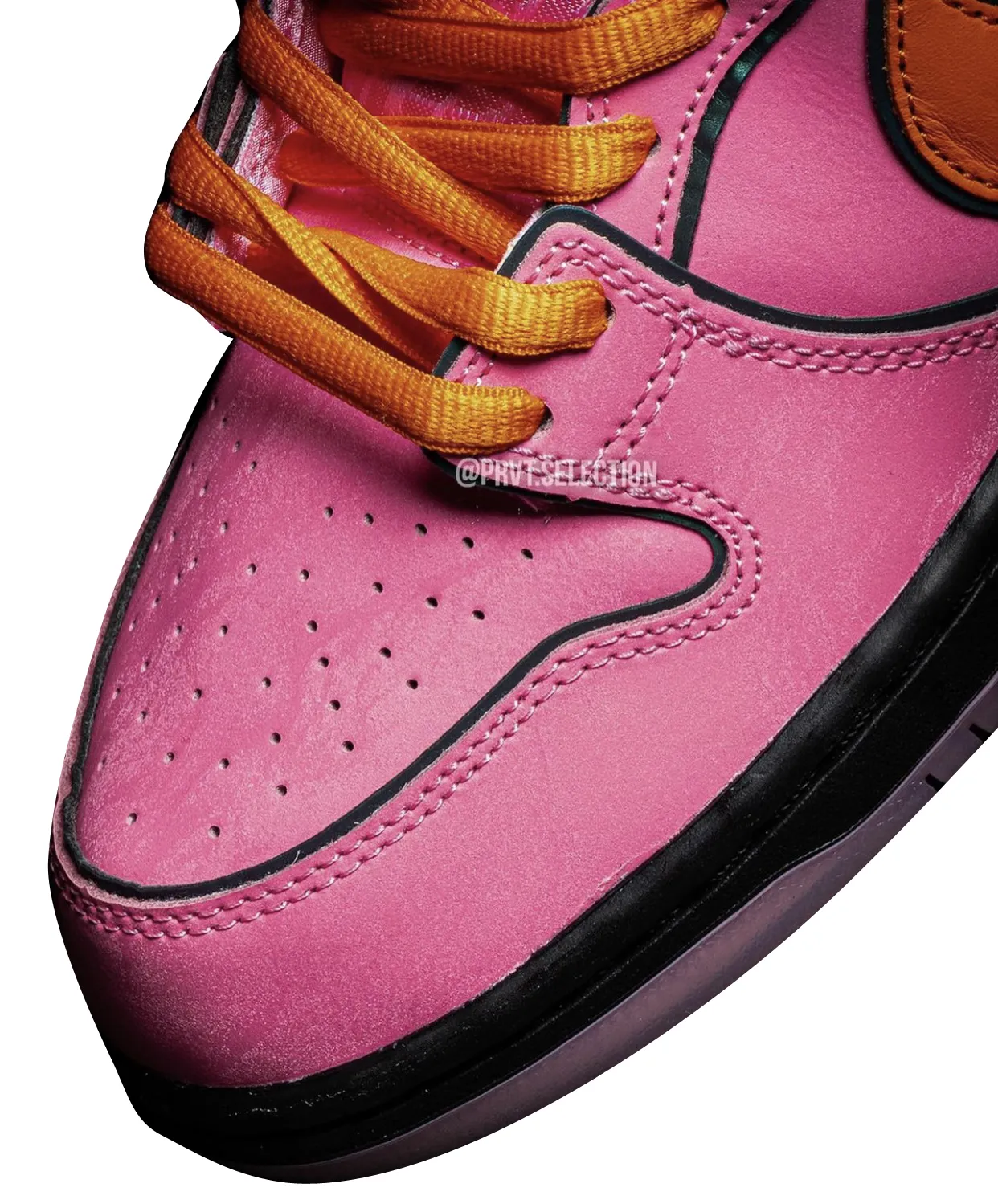 The Powerpuff Girls x Nike SB Dunk Low Blossom 6