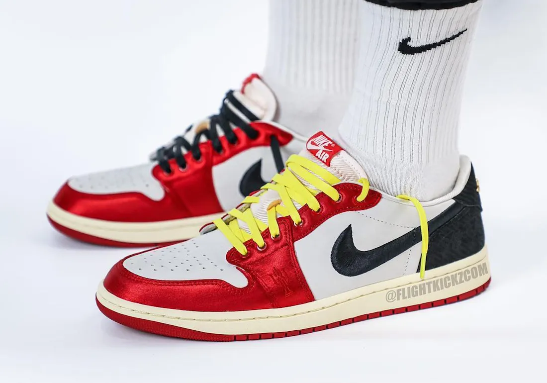 Trophy Room x Air Jordan 1 Low OG Away away