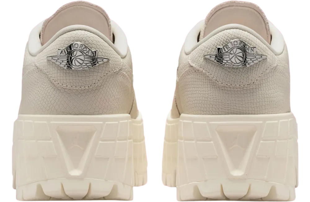 air jordan 1 low brooklyn wmns pale ivory racer pink 5