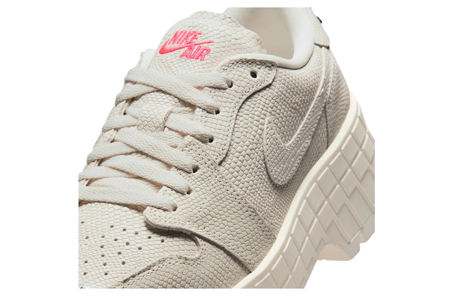 air jordan 1 low brooklyn wmns pale ivory racer pink 6