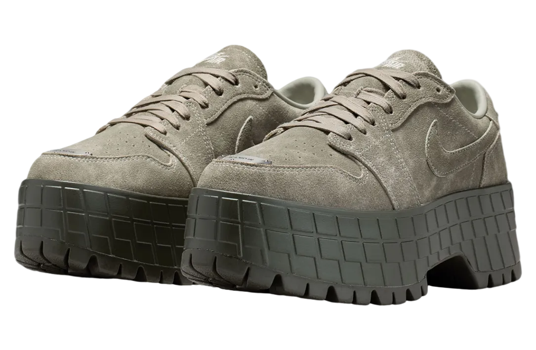 air jordan 1 low brooklyn wmns spruce fog cargo khaki 0