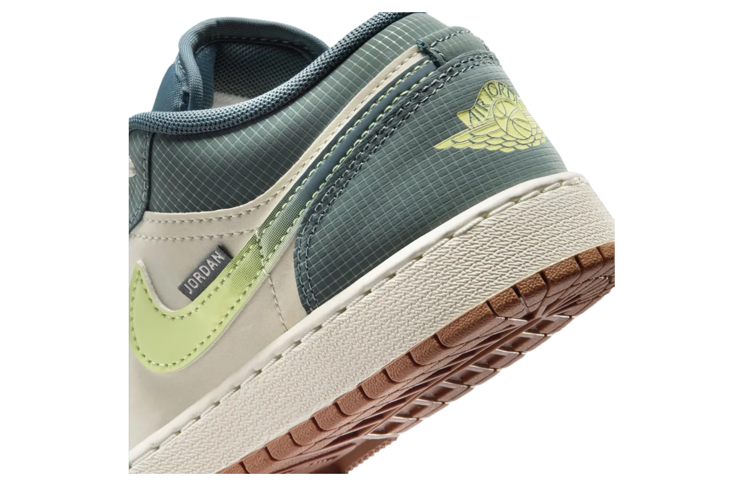 air jordan 1 low gs we outside 4