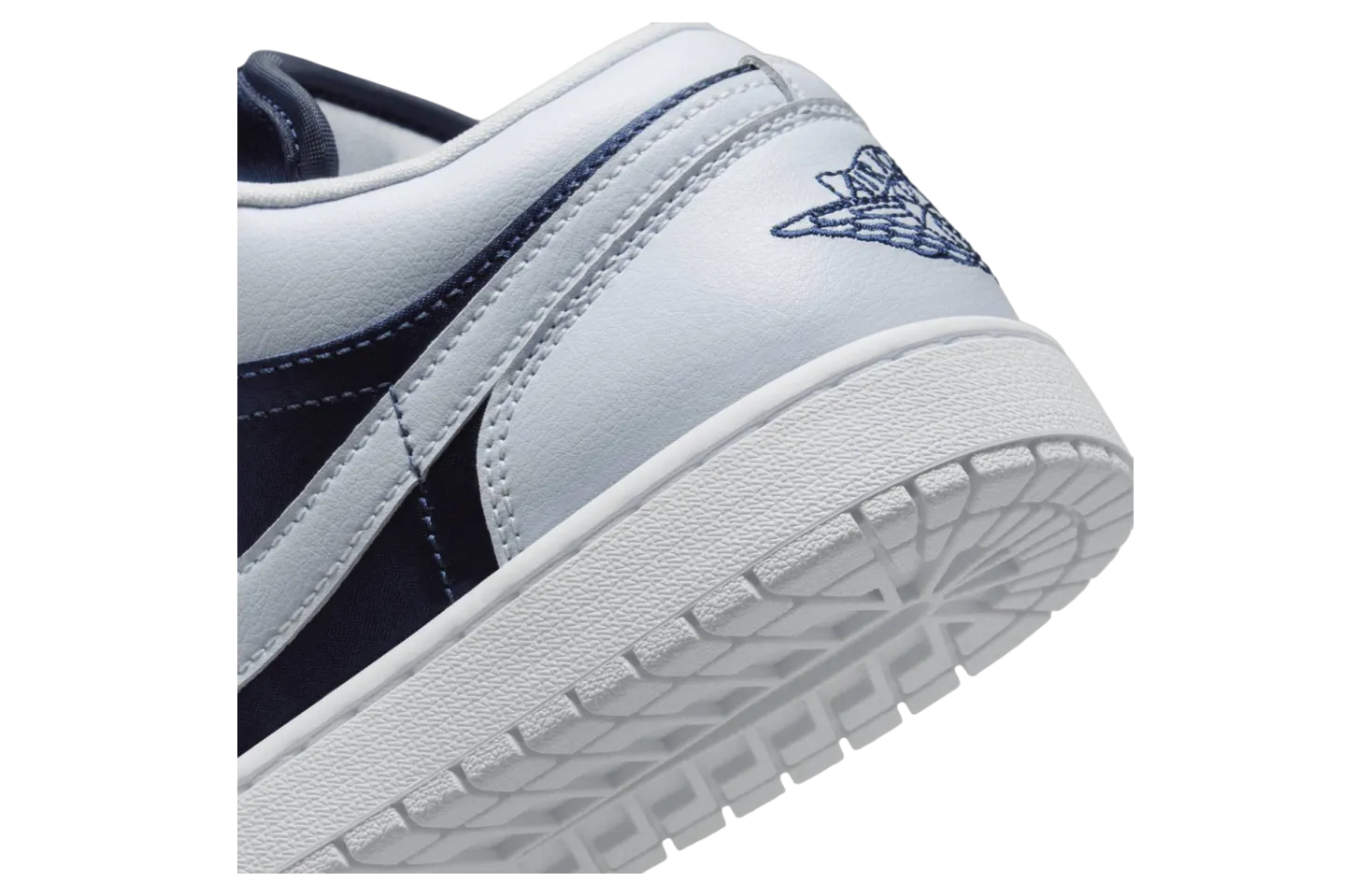 air jordan 1 low midnight navy football grey 6