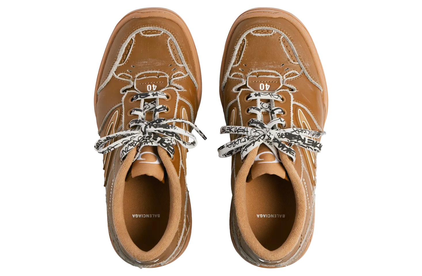 balenciaga hamptons medium worn out camel 2